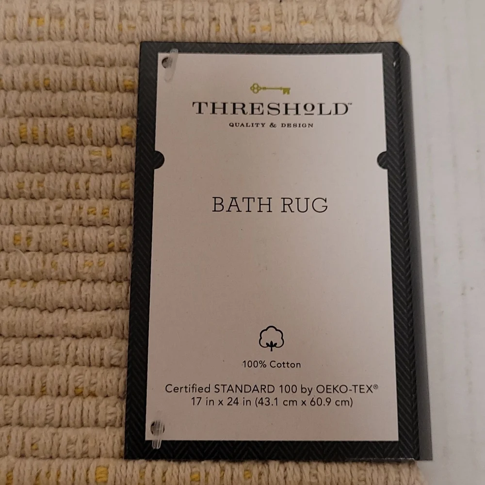NWT Threshold Bath Rug